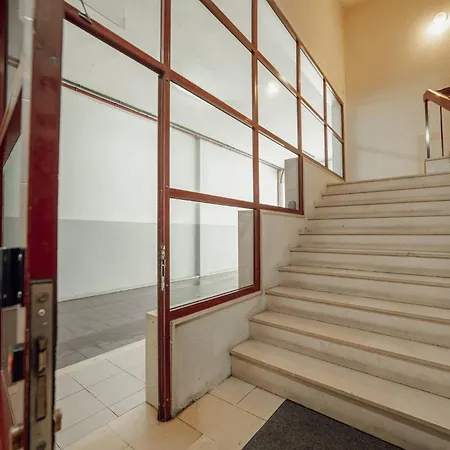 Apartment City Center Studio By Hosty