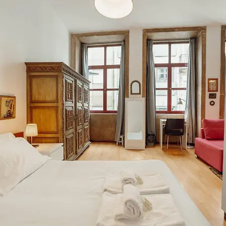 Apartment City Center Studio By Hosty Porto